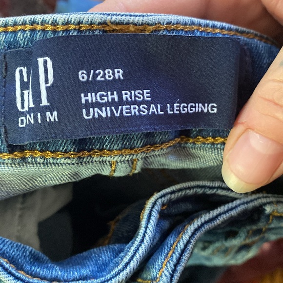 Gap High Rise Universal Leggings. Denim. Size 6/28 R. Excellent condition! - Picture 9 of 9